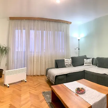 شقة Apartman Sofija بييلينا